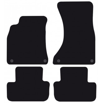 Set completo di tappeti in moquette su misura...