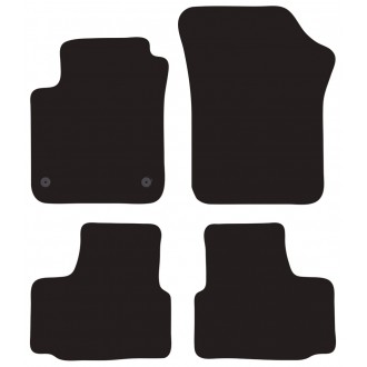 Set completo di tappeti in moquette su misura...