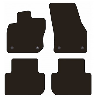 Set completo di tappeti in moquette su misura...